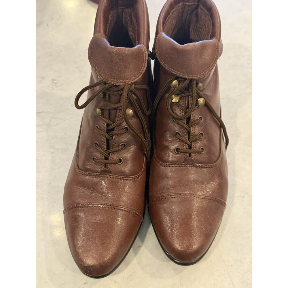 Maine Woods Brown Leather Cap Toe Lace Up Ankle Boots Women’s 8N Narrow Comfort